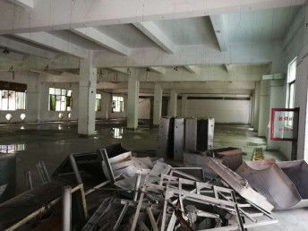 大浪華榮路旁1200平方米廠房出租，可分租，適合各類企業(yè)需求